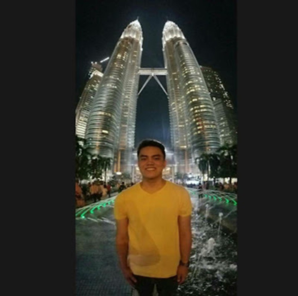 Meet your Posher, Nico - Picture 1 of 1